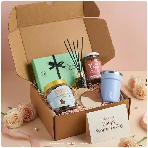 Desk & Decor Womens Day Gift Hamper