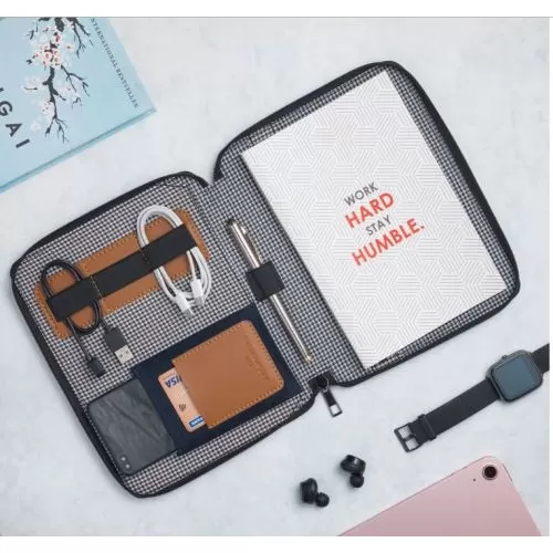 The Backbencher Michigan Notebook Organizer